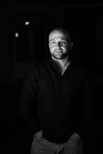  ,   Rafik, 32 ,   ,   