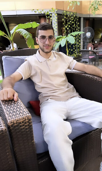  ,   Aren, 22 ,   ,   , c 