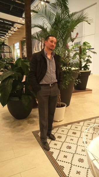 ,   Ilhan, 43 ,   ,   , c 