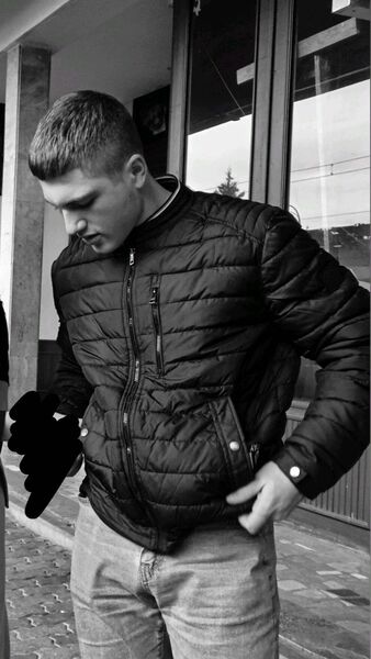  ,   Artem, 35 ,   , 