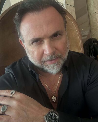  Gruia,   sim, 56 ,   ,   