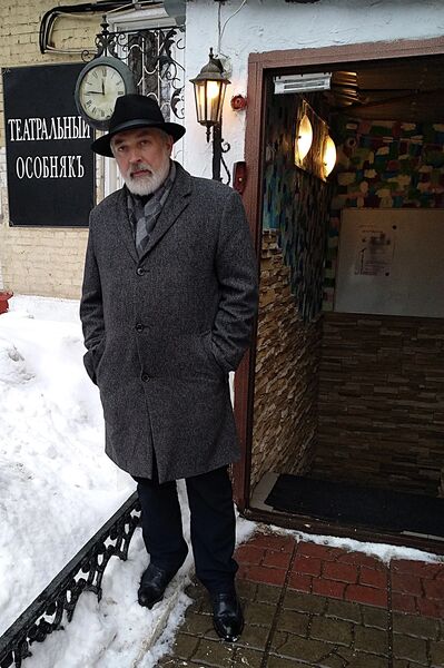  ,   MR Dmitry, 62 ,   ,   , c 