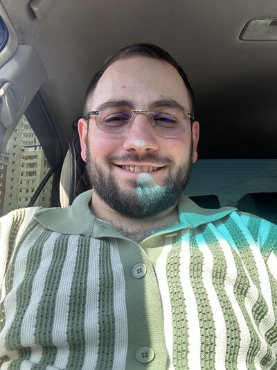  ,   Gevorg, 38 ,   ,   , c 