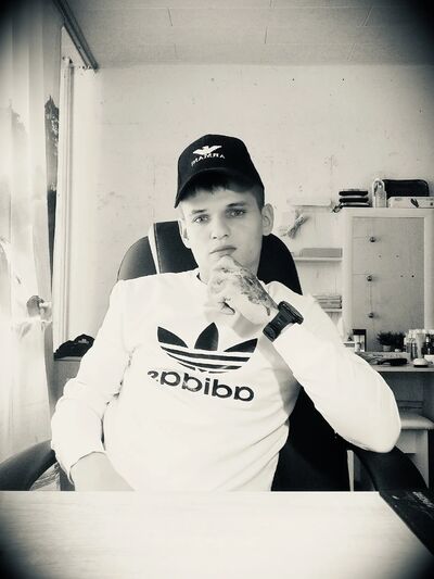  ,   Albert, 25 ,   ,   , c , 