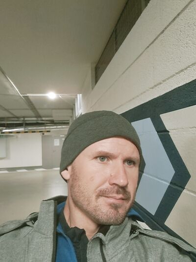  ,   Leon, 42 ,   ,   , c 