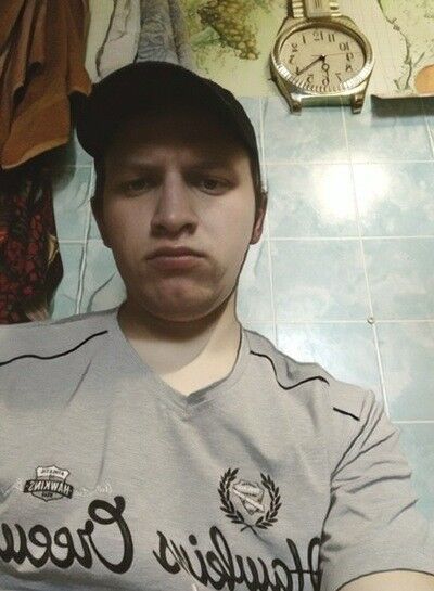  ,   Konstantin, 33 ,     , c 