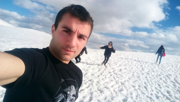  ,   Artur, 33 ,     , c , 