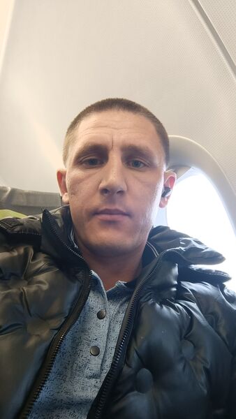  ,   Vladimir, 32 ,   ,   