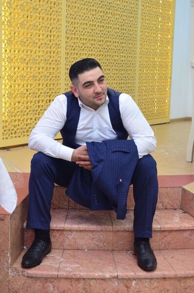  ,   Behruz, 39 ,   ,   , c , 