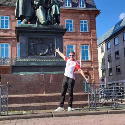  Frankfurt am Main,   Roma, 42 ,   ,   