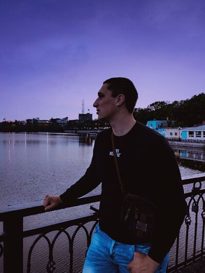  ,   Andrew, 25 ,   ,   