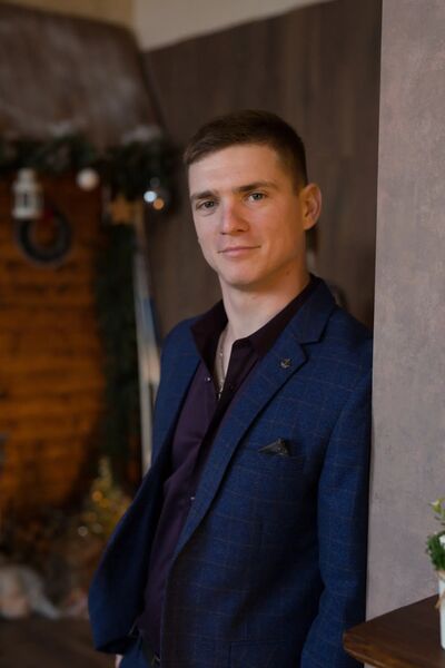  ,   Denis, 28 ,   ,   , c 