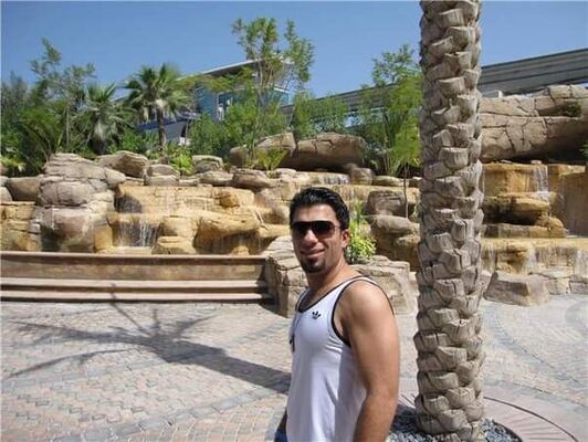  ,   Tamer, 42 ,   ,   , c 