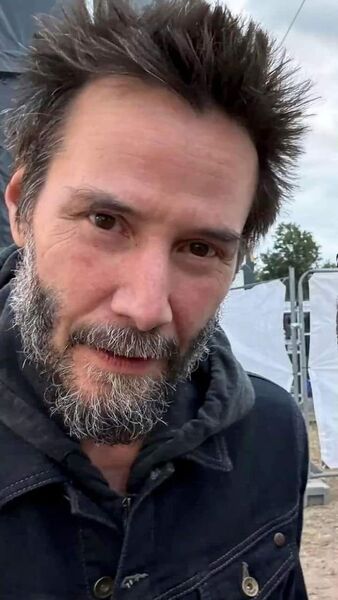  New York City,   Keanu reeves, 60 ,   ,   