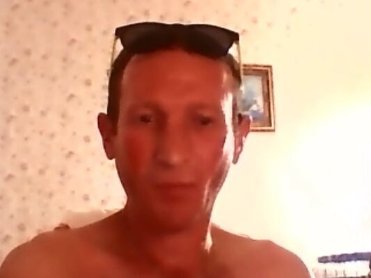  ,   Snanislav, 43 ,   