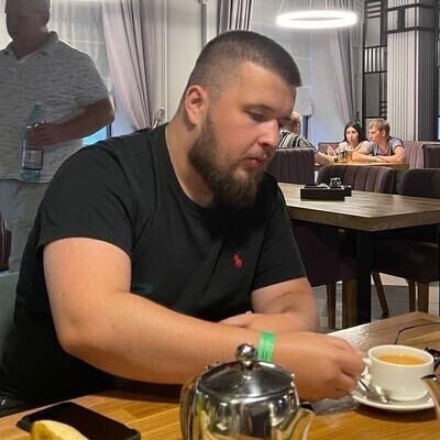  ,   Anton, 39 ,   ,   