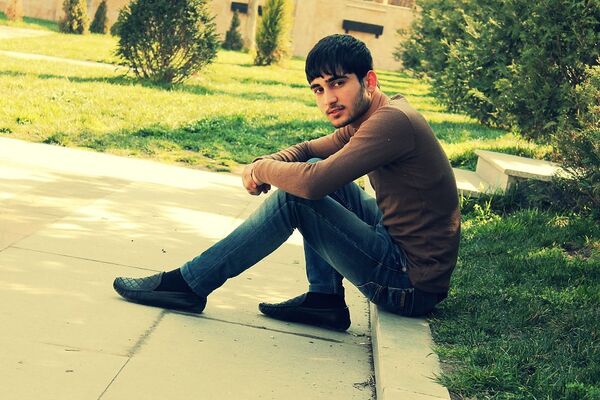  ,   Elmir, 34 ,   ,   , c 