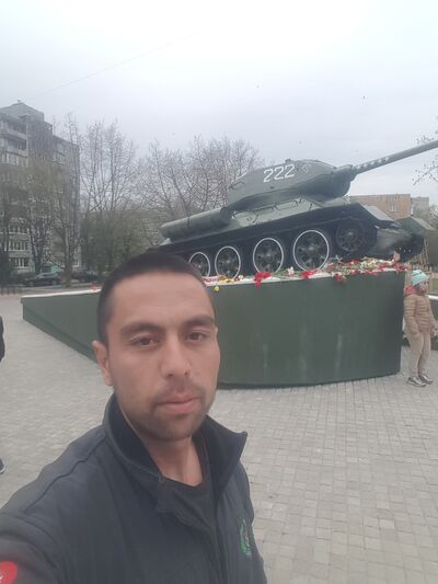  ,   M, 37 ,   ,   