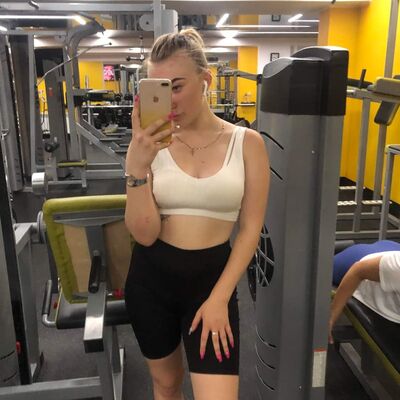  Athienou,   Lina, 25 ,   , 