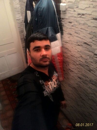   ,   Sadiq, 42 ,   ,   , c 