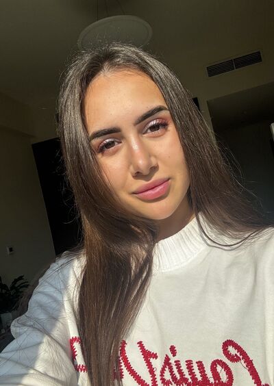  ,   Anna, 20 ,   ,   