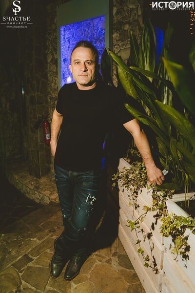  ,   Ezel, 46 ,  