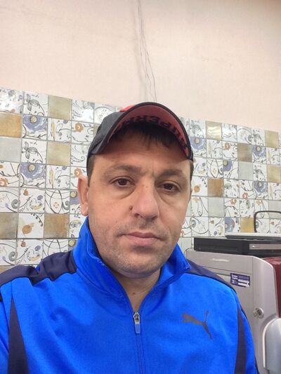 ,   Artur, 44 ,   
