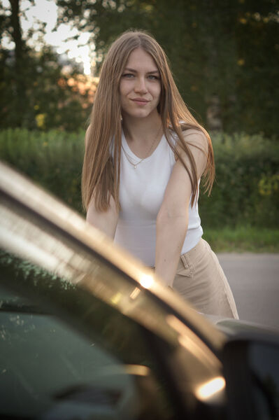  ,   Yuliana, 29 ,  