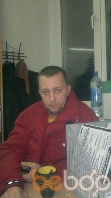  ,   Santa, 57 ,   