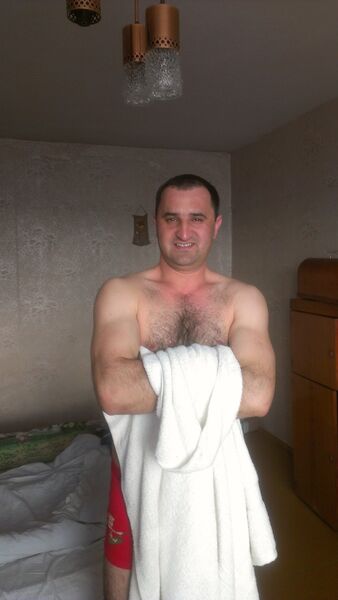  ,   Latif, 46 ,   ,   , c 
