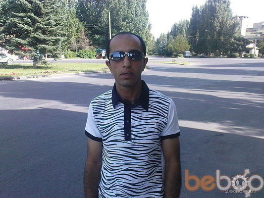  ,   GARIK, 44 ,   