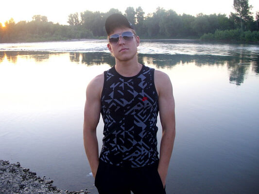  -,   Stanislav, 33 ,   ,   , c 