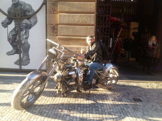  ,   Andrei, 40 ,   ,   , c 