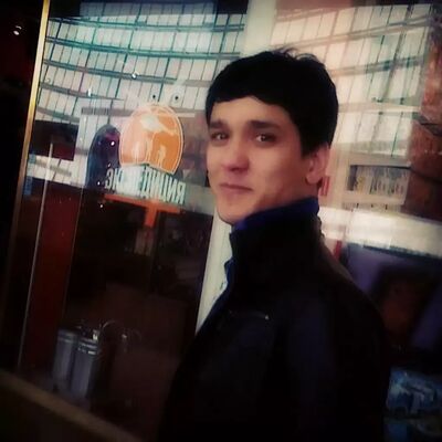  -,   Artyom, 33 ,   ,   