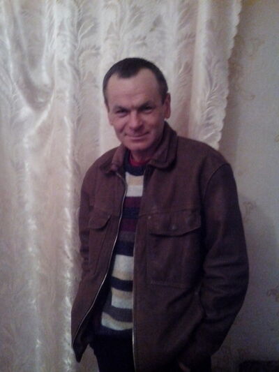  ,   Viktor, 51 ,   