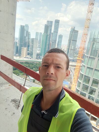  ,   Alex, 32 ,   ,   