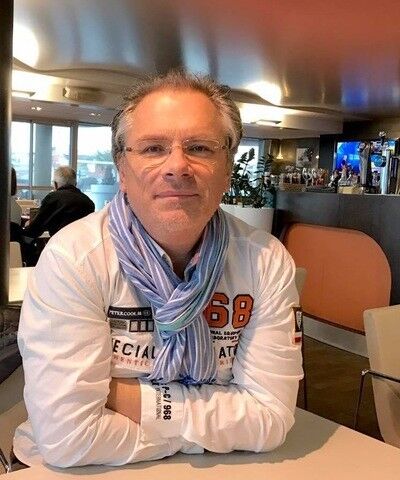  18899532  Jeffrey, 62 ,    