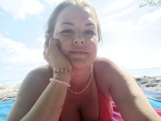  ,   Alexandra, 39 ,     , c 