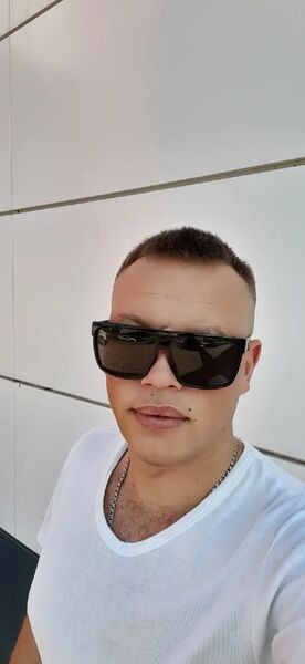  ,   Denis, 33 ,   ,   , c , 