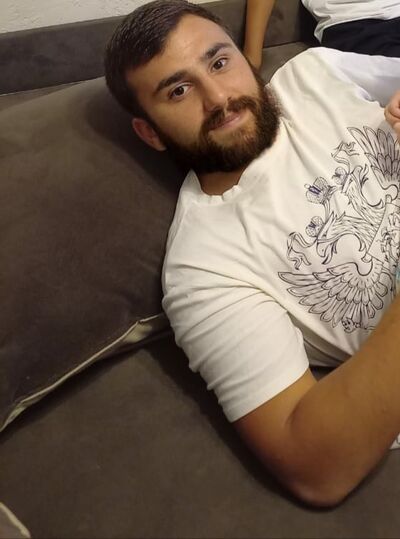  ,   Artyom, 25 ,   ,   