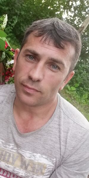  ,   Pavel, 41 ,   c 