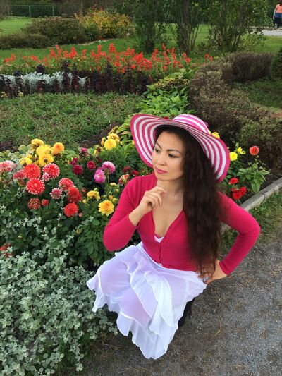  ,   Diana, 33 ,   ,   , c 