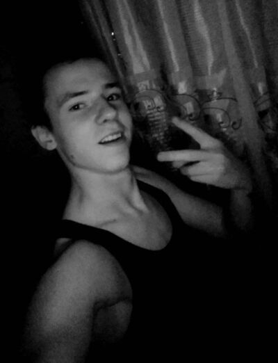  ,   Andrej, 27 ,   ,   