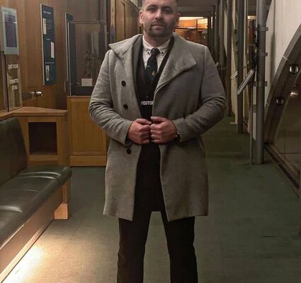  ,   MichealChris, 42 ,   c , 