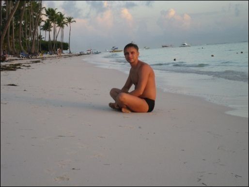  ,   Stanis, 45 ,   