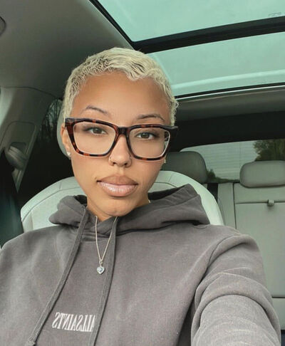  ,   Alycia, 31 ,   ,   