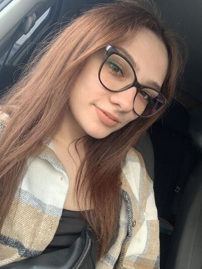 ,   Kate Rina, 27 ,  