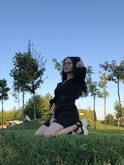  --,   , 21 ,     , 