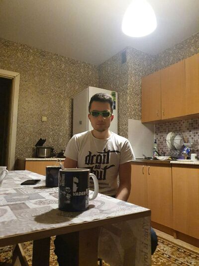  ,   Felix, 24 ,   ,   