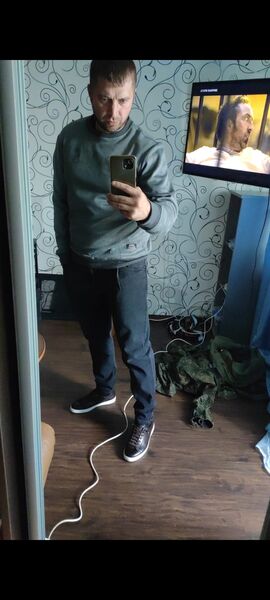  ,   Viktor, 43 ,   ,   , c , 